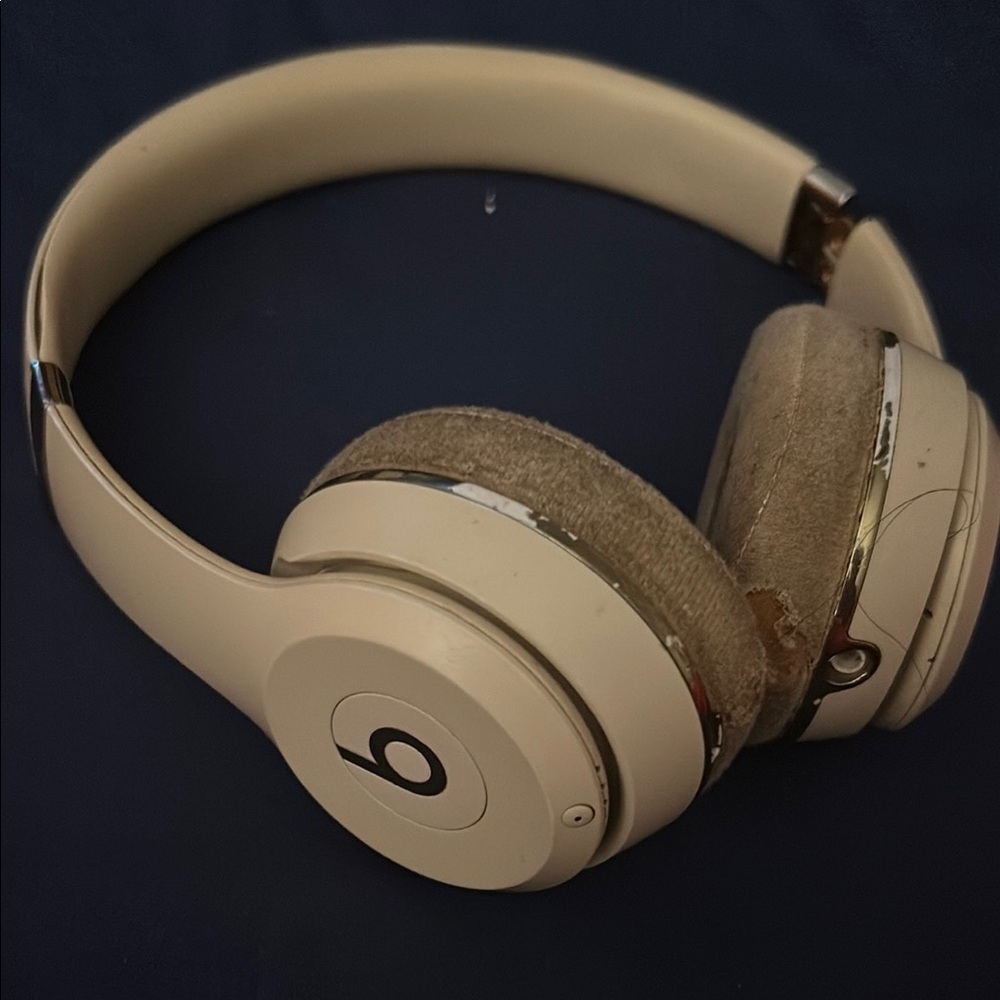 Beats by Dre Cream Over-Ear Headphones with Sleek Design